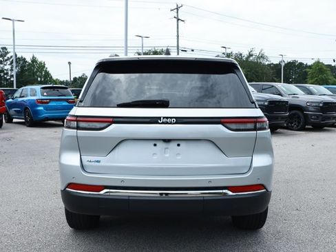 Used 2023 Jeep Grand Cherokee 4WD 4xe image 7