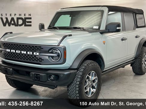 Used 2023 Ford Bronco Badlands image 1
