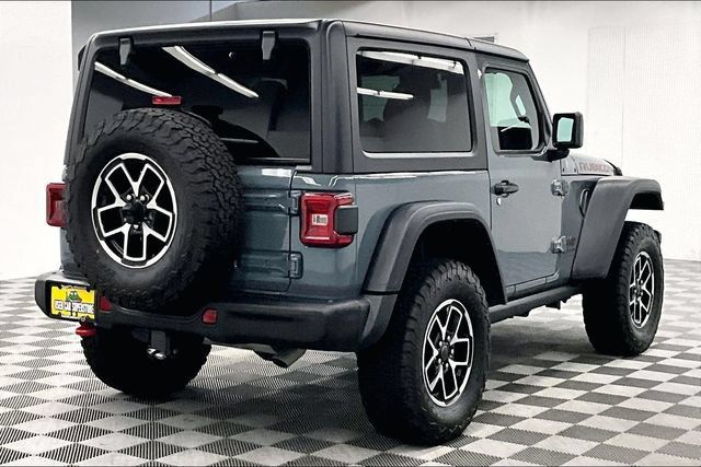 Used 2024 Jeep Wrangler Rubicon w/ Capability Package AWD/4WD image 12