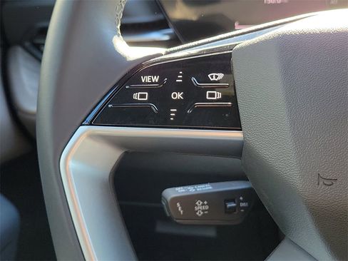 Used 2025 Audi Q5 Premium Plus w/ Premium Plus image 9