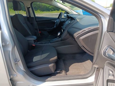 Used 2015 Ford Focus SE FWD image 33