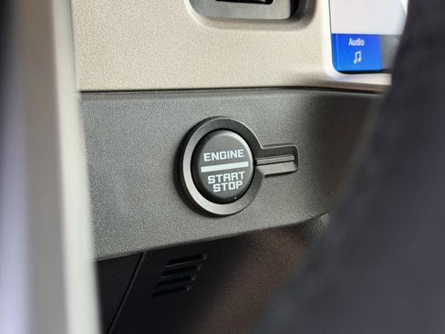 New 2025 Ford Bronco Outer Banks w/ Sasquatch Package image 21