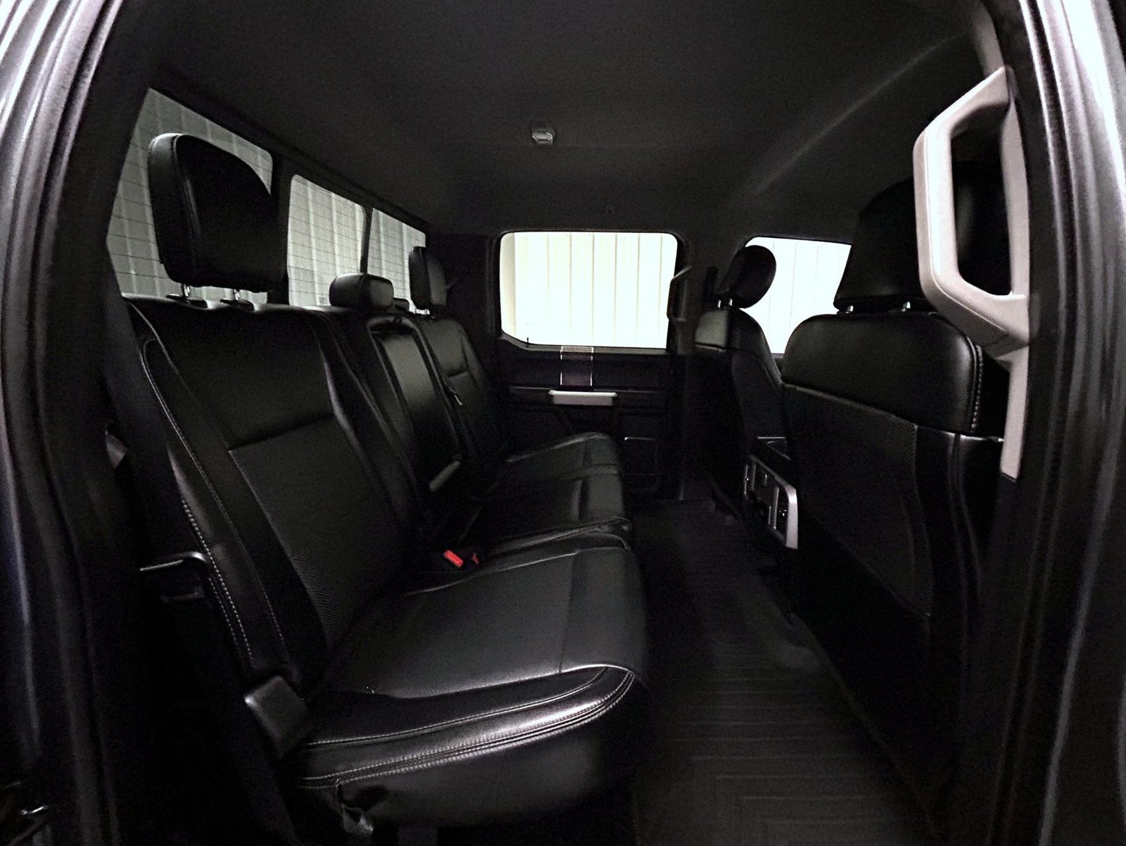 Used 2019 Ford F250 Lariat w/ Lariat Value Package AWD/4WD image 18