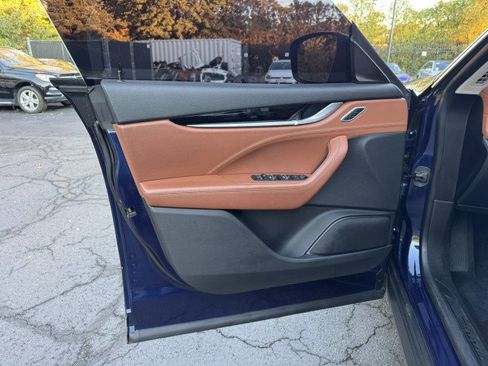 Used 2019 Maserati Levante S image 20