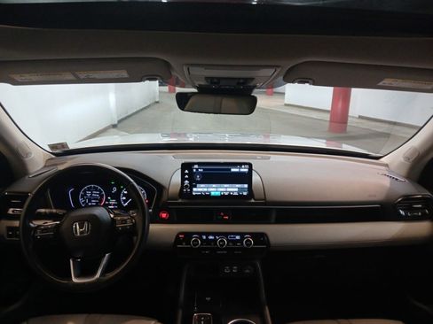 Used 2023 Honda Pilot Touring image 35