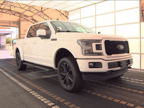 Used 2020 Ford F150 Lariat w/ Equipment Group 502A Luxury AWD/4WD image 5