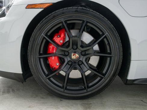 Used 2022 Porsche Taycan GTS AWD/4WD image 9