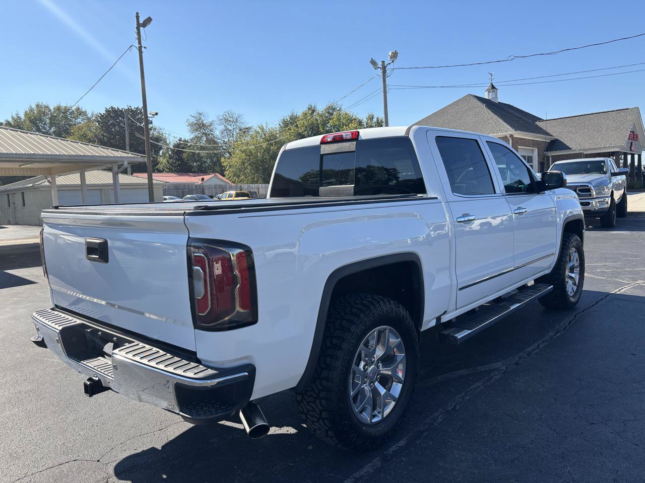Used 2018 GMC Sierra 1500 SLT w/ Texas SLT Premium Package AWD/4WD image 5
