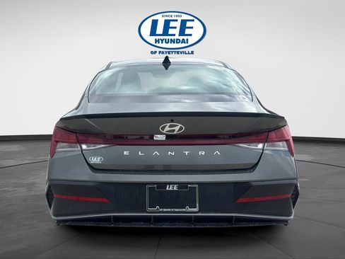 New 2026 Hyundai Elantra SEL Sport FWD image 5