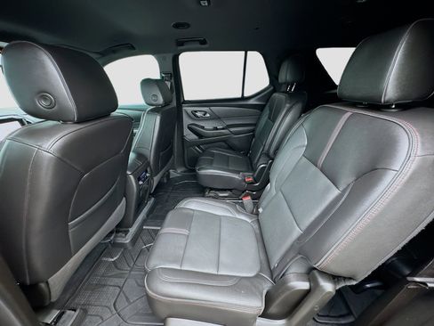Used 2022 Chevrolet Traverse RS w/ LPO, Floor Liner Package image 15