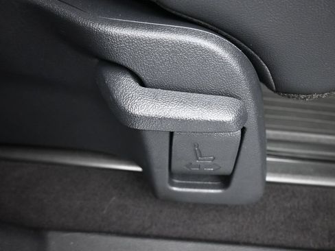 Used 2021 Toyota Sienna XSE FWD image 43