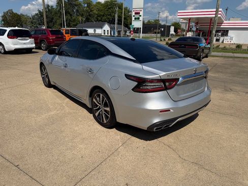 Used 2019 Nissan Maxima 3.5 SL w/ Floor Mat Group FWD image 3
