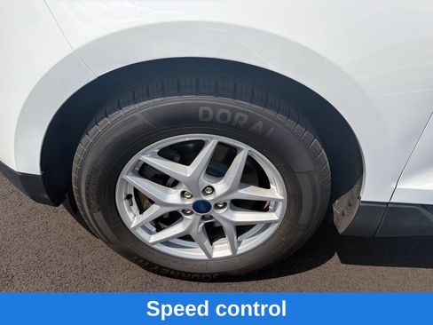 Used 2022 Ford Edge SEL AWD/4WD image 30