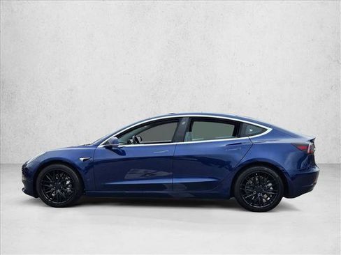 Used 2018 Tesla Model 3 Long Range image 9