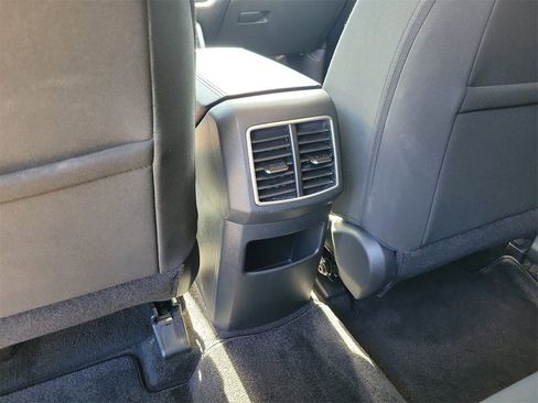 Used 2025 Kia Sportage LX image 10