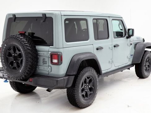 Used 2023 Jeep Wrangler Unlimited w/ Sun & Screen Package image 9