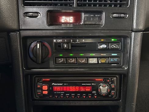 Used 1988 Honda CRX DX image 47