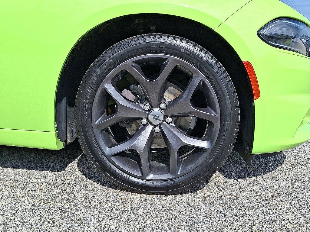 Used 2019 Dodge Charger SXT w/ Plus Group RWD image 27