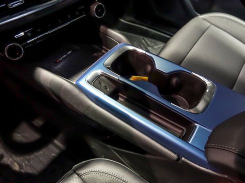 New 2026 Chevrolet Equinox EV LT image 21