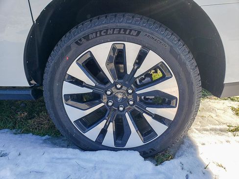 New 2025 Ford Expedition Max Platinum w/ Platinum Ultimate Package image 12