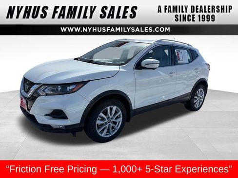 Used 2022 Nissan Rogue Sport SV w/ Technology Package image 1
