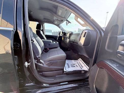 Used 2016 GMC Sierra 2500 SLE w/ SLE Preferred Package image 11