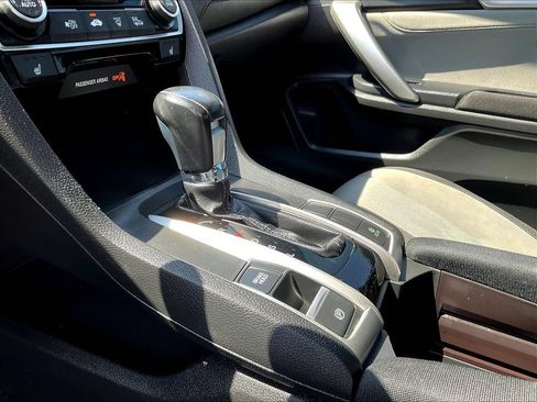 Used 2018 Honda Civic EX-T image 16