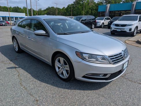 Used 2014 Volkswagen CC Sport FWD image 9