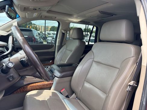 Used 2019 Chevrolet Tahoe Premier AWD/4WD image 14