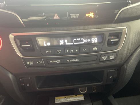 Used 2022 Honda Passport TrailSport image 19