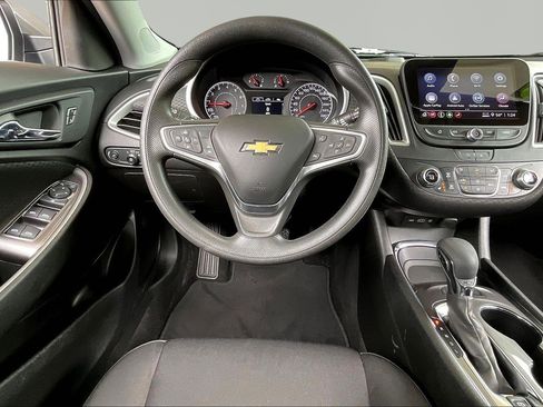 Used 2023 Chevrolet Malibu LT FWD image 8