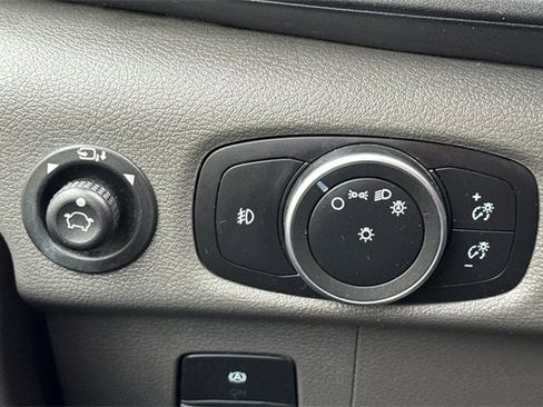 Used 2023 Ford Transit 350 XLT image 38