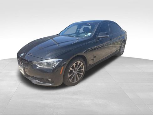 Used 2017 BMW 320i Sedan image 1