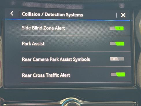 Used 2022 Chevrolet Trax LT w/ Driver Confidence Package AWD/4WD image 46