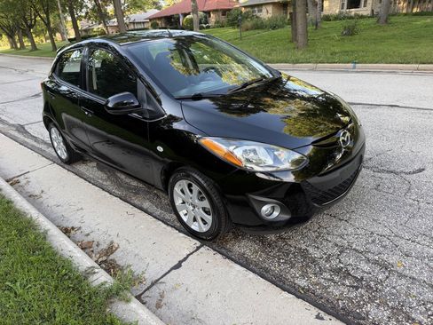 Used 2013 MAZDA MAZDA2 Touring FWD image 7