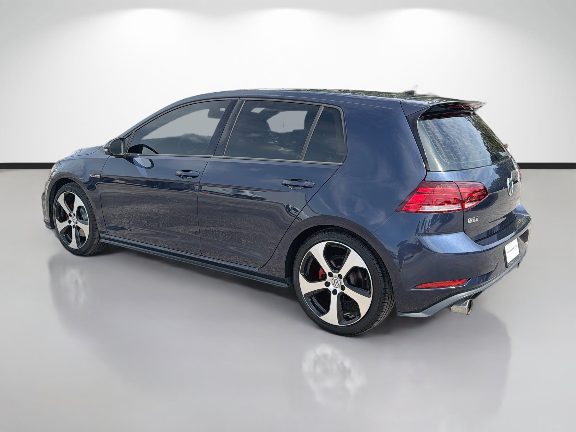 Used 2018 Volkswagen GTI S FWD image 5