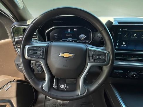 Used 2025 Chevrolet Silverado 2500 LTZ w/ LTZ Premium Package AWD/4WD image 11