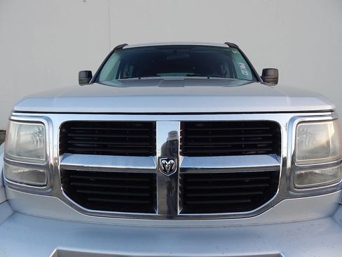 Used 2011 Dodge Nitro SE image 9