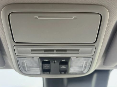 Used 2018 Honda Odyssey EX-L image 30