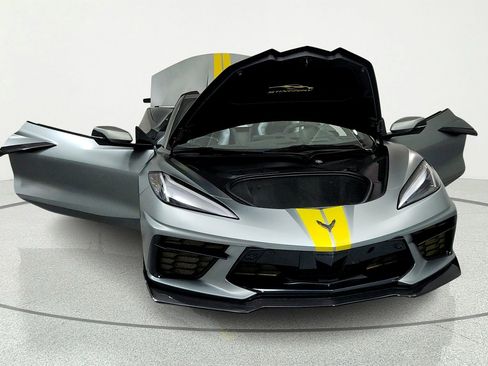 Used 2023 Chevrolet Corvette Stingray Premium Conv w/ Z51 Performance Package RWD image 15
