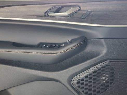 New 2026 Jeep Grand Cherokee Limited AWD/4WD image 18