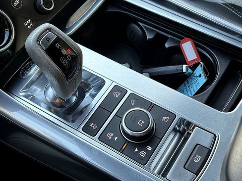 Used 2020 Land Rover Range Rover Sport SVR image 26