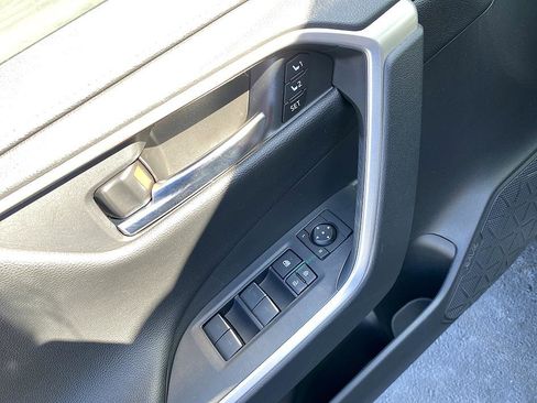 Used 2023 Toyota RAV4 Limited image 10