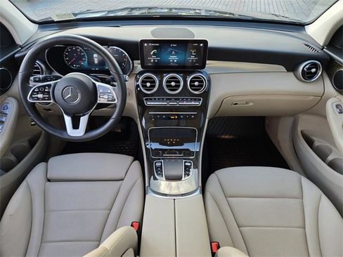 Used 2021 Mercedes-Benz GLC 300 image 13