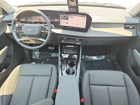 New 2026 Audi Q3 quattro 2.0T AWD/4WD image 9