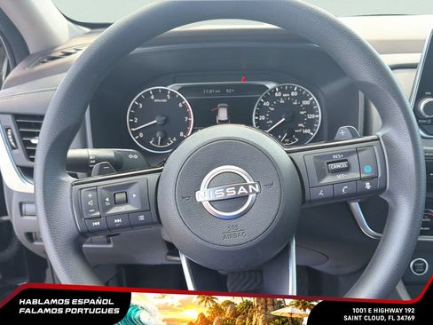 Used 2023 Nissan Rogue SV FWD image 16