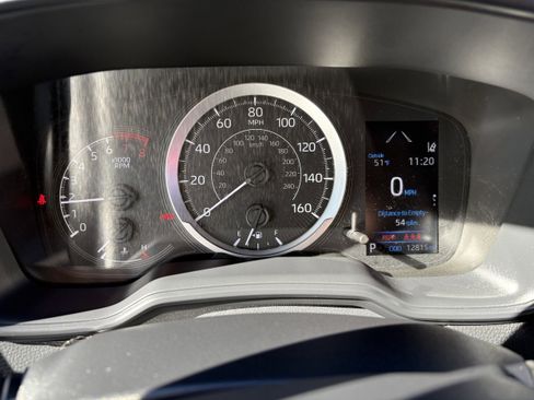 Used 2022 Toyota Corolla LE image 4