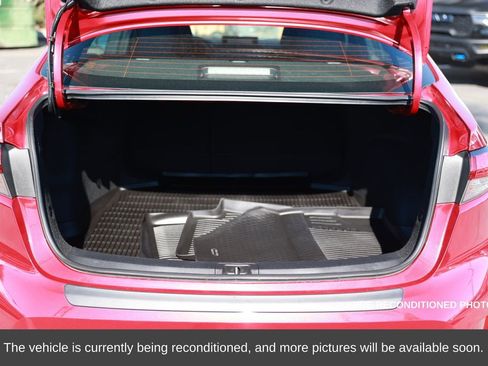 Used 2025 Toyota Corolla SE image 35