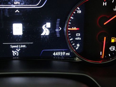 Used 2022 Chevrolet Blazer Premier w/ Enhanced Convenience Package image 45