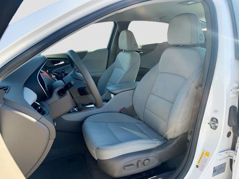 Used 2020 Chevrolet Malibu LS w/ Driver Confidence Package II FWD image 19